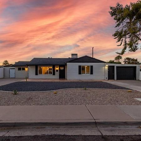 New Midtown Modern Studio With Backyard Phoenix Exterior photo