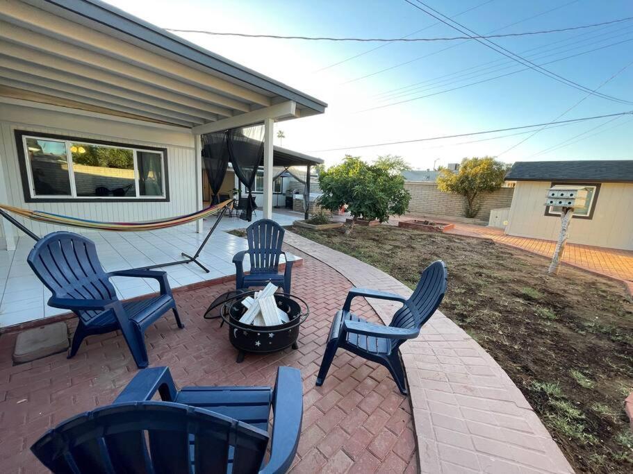 New Midtown Modern Studio With Backyard Phoenix Exterior photo