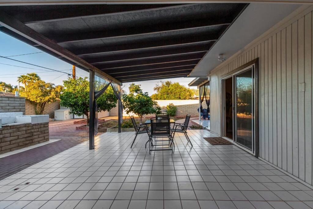 New Midtown Modern Studio With Backyard Phoenix Exterior photo